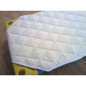 Steppelt lepedő műanyag fektetőre (fehér microfeeber)