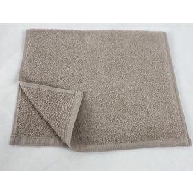 Rumcájsz színes frottír kéztörlő (30x50 drapp)