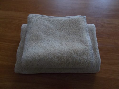 Beige frottír törölköző (Róma)