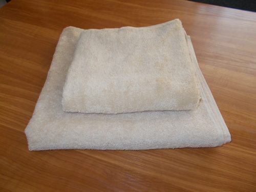 Beige frottír törölköző (Róma)